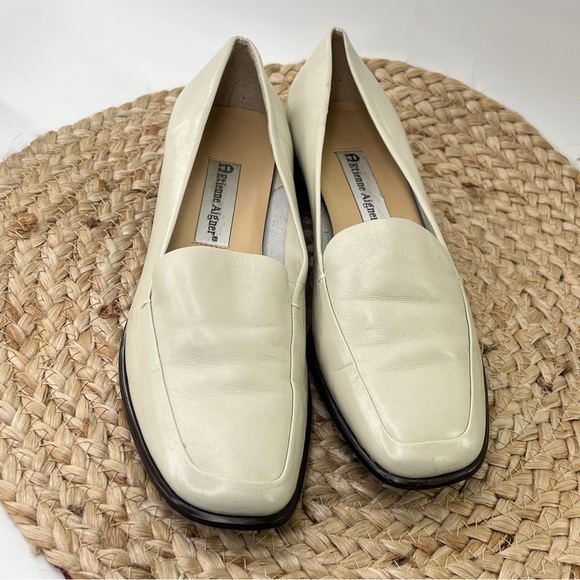 Vintage Etienne Aigner Bone White Leather Square Toe Loafers 7.5 Made in Spain - Picture 6 of 13
